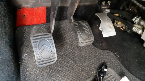 シトロエン2cv ペダル