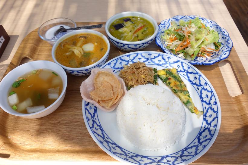 河原町 バーン リムナーム タイ料理 京都の床でランチやねん できる限り遊ぶ D