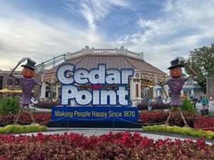 082925 cedar point1