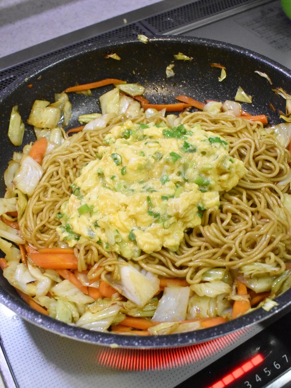 ねぎ玉焼きそば (7)