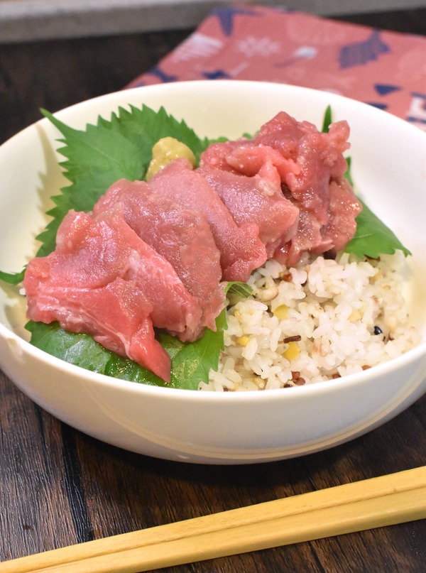 まぐろの中落ち丼1