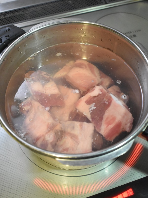 豚軟骨の醤油煮込み (4)