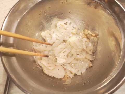 蓮根の紫蘇和え (6)