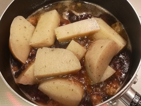 玉こんにゃくと義勇肉の煮物 (9)