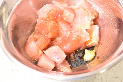 ビンチョウマグロのこってり和え (4)