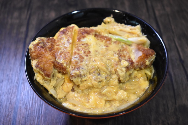 正統派カツ丼 (8)