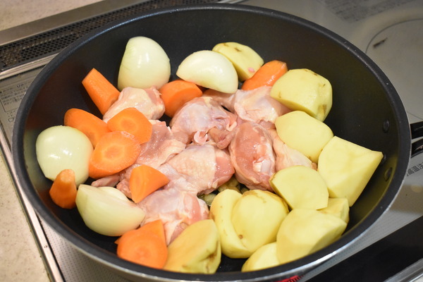 鶏手羽元のトマトクリーム煮 (3)