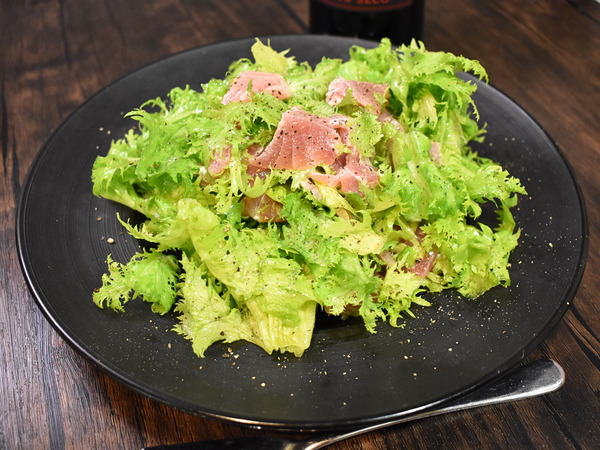 わさび菜とマグロのサラダ (2)