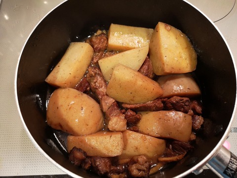 玉こんにゃくと義勇肉の煮物 (10)