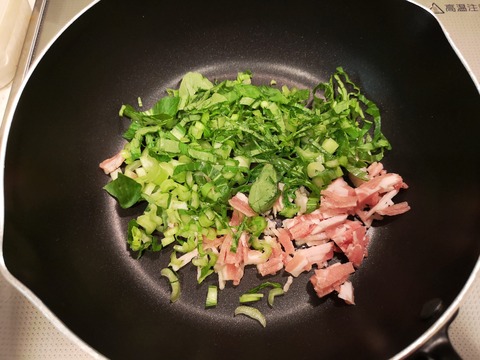 小松菜と豚肉の変わりおにぎり (3)