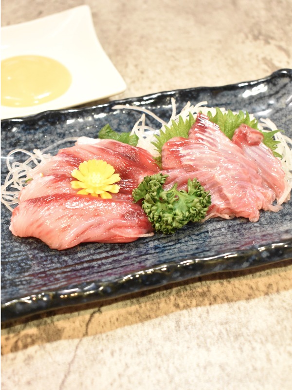 エイの刺身 (2)