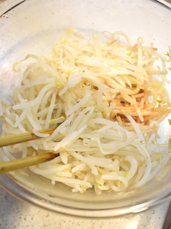 もやしの辛味和え (5)