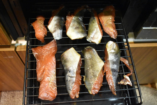 鮭のあらでみりん干し (5)