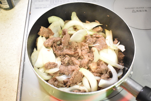 黒毛和牛丼 (6)