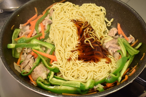 バジル焼きそば (5)
