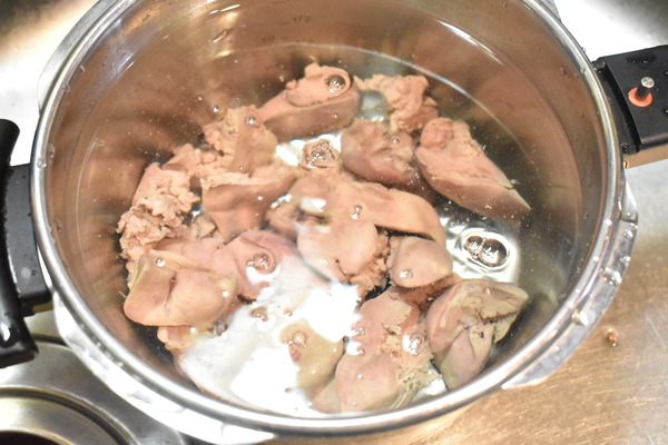 鶏レバーのリンゴ煮 (4)