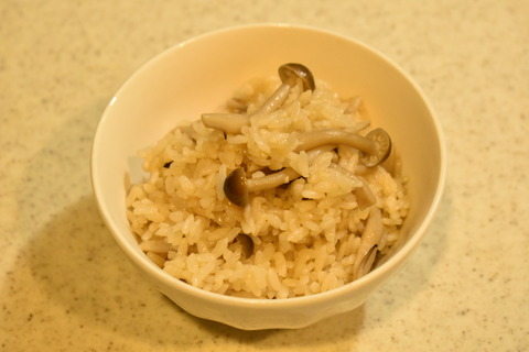 新米のあっさり炊き込みご飯 (5)