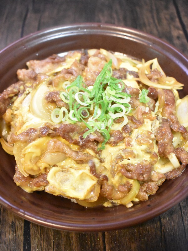 豚肉唐揚げ卵とじ丼 (9)