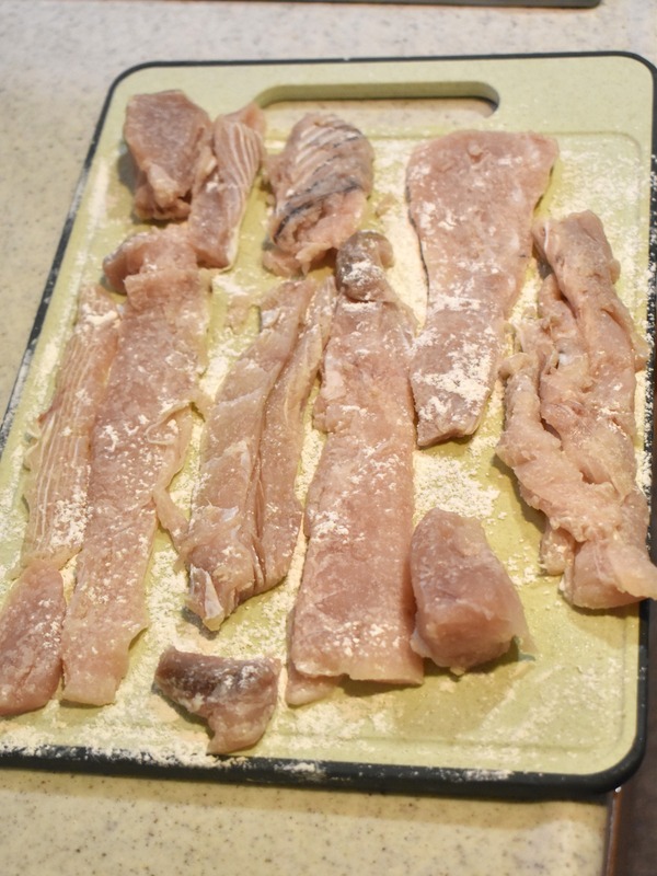 はみ出るフィッシュバガー (3)