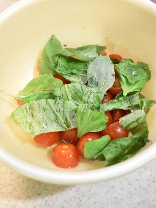 トマトとバジルのブルスケッタ (3)