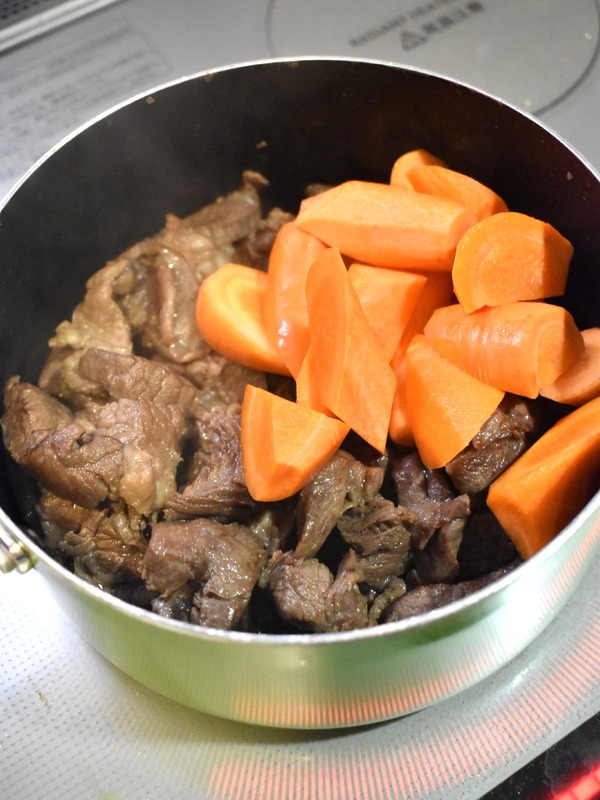 牛すじのトマト酢煮込み (4)