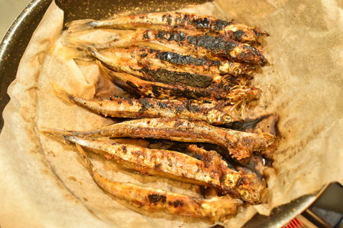 シシャモのカリカリ焼き (4)