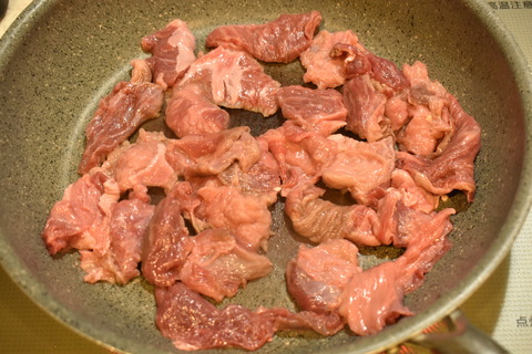牛すじ肉とピーマン (3)