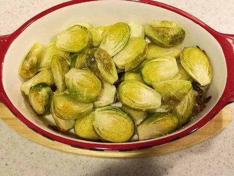 スモーク芽キャベツの塩焼き (6)