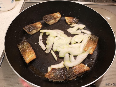 鯖とセロリのさっぱり炒め (5)