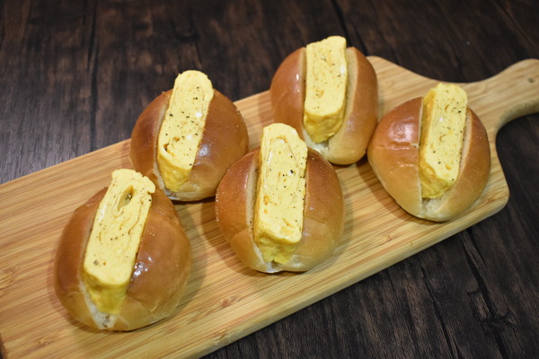 厚焼き玉子サンド (7)