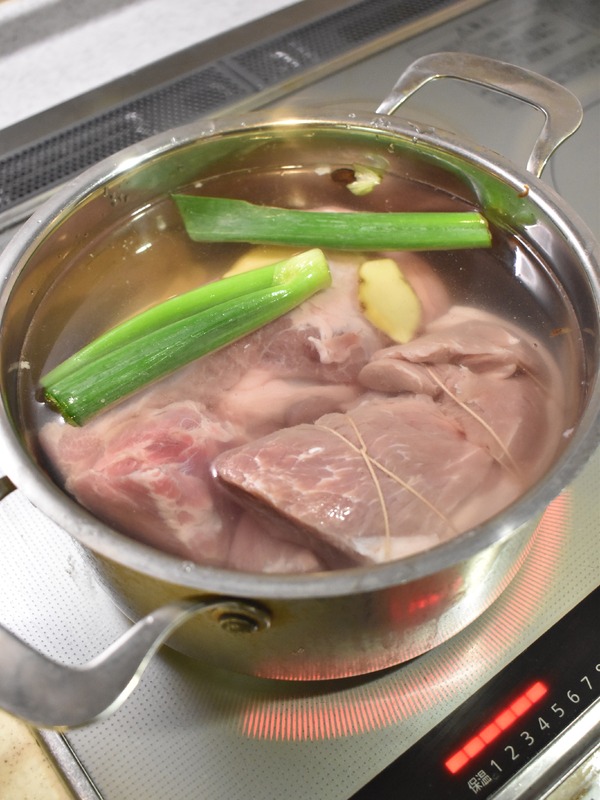 豚肩ロースのたっぷり煮豚 (3)