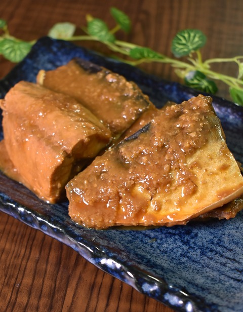 鯖のにんにく味噌煮 (1)