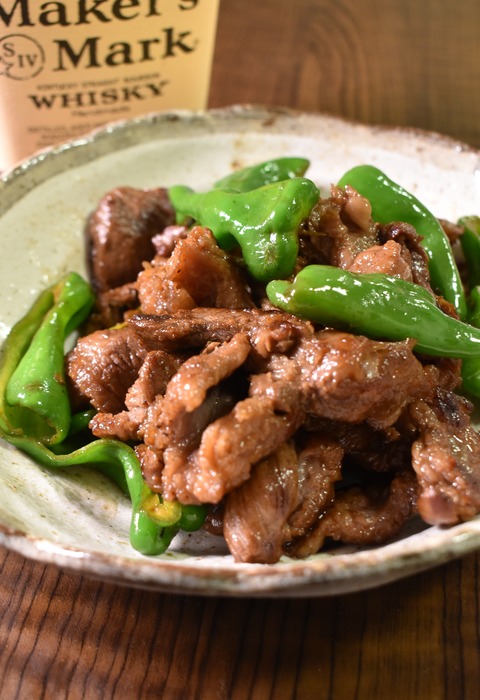 牛すじ肉とピーマン (1)