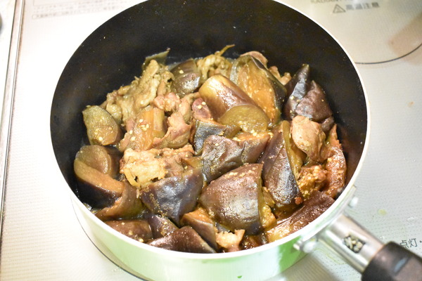 茄子と豚肉の醤油煮 (6)