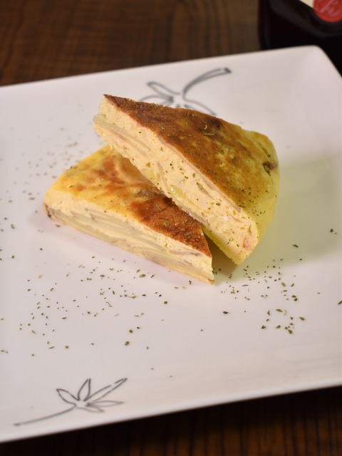 ポテトチーズオムレツ (1)