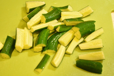 ピリピリきゅうり (2)