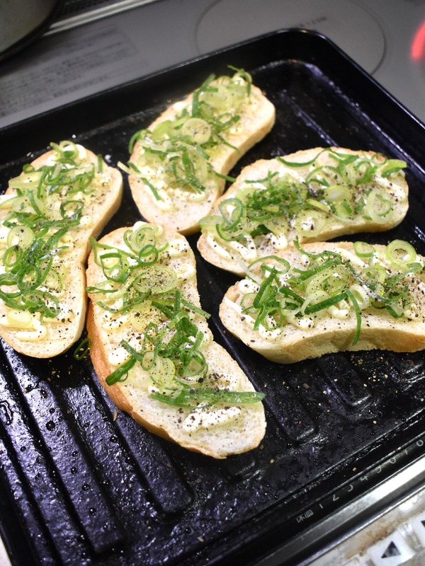 ねぎペッパートースト (4)