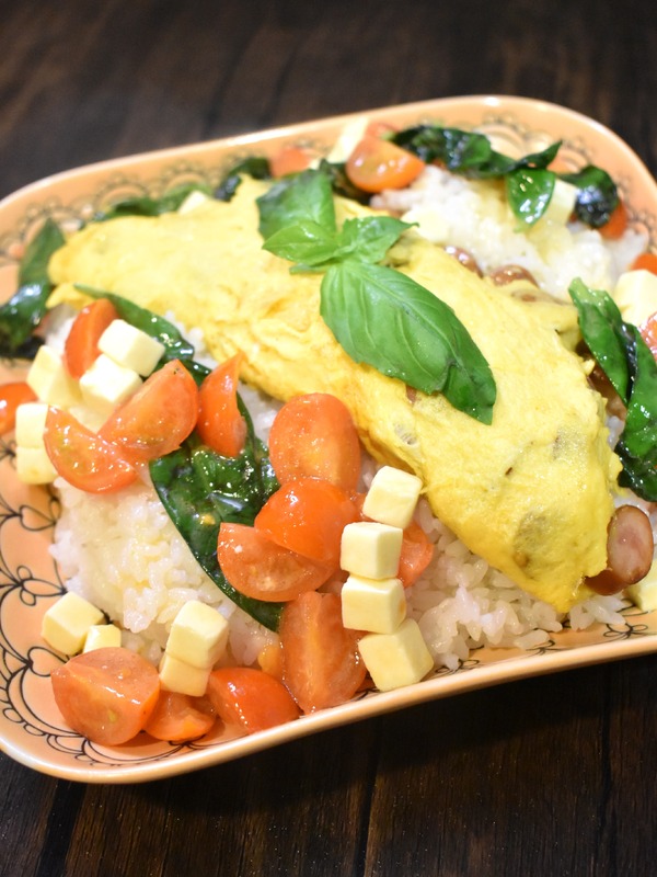 トマトとバジルのオムレツライス (7)