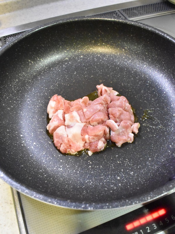 豚肉とセロリのサラダ丼 (3)