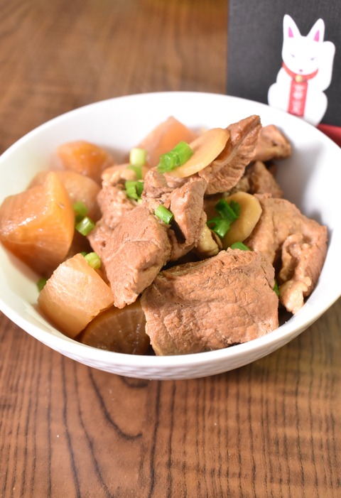 豚すじ肉と大根 (1)