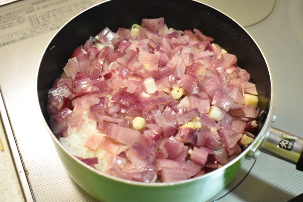 紫玉ねぎの炊き込みご飯 (4)