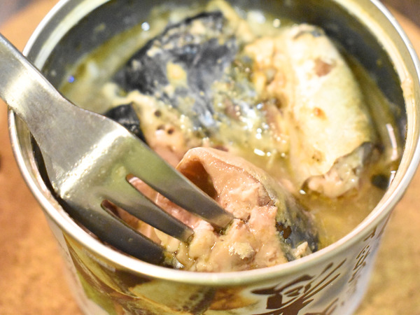 鯖缶のラム酒焼き (1)
