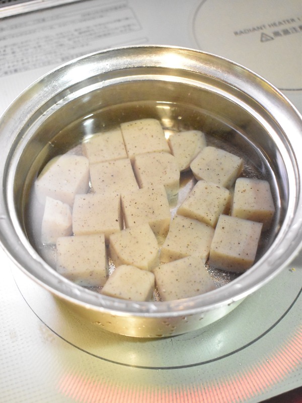 マルチョウとこんにゃく煮込み (4)