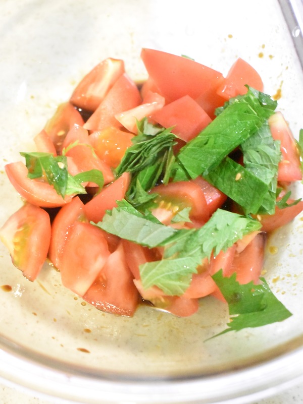 トマトのわさび醤油和え (4)