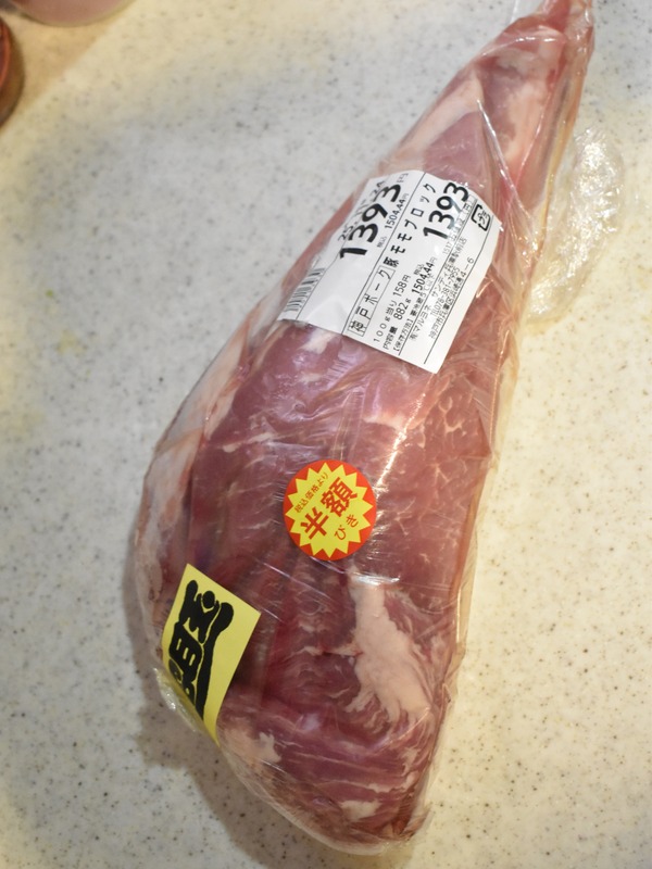 もも肉で山盛りとんかつ (3)