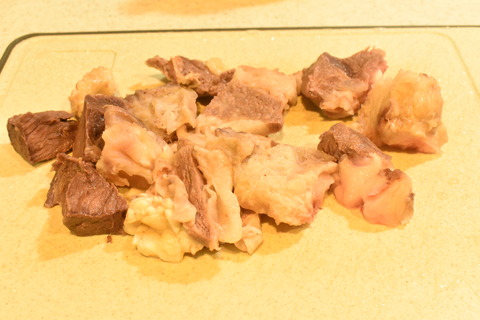 牛すじ肉のトマト煮込み (5)