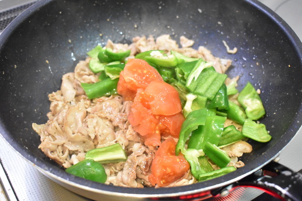 豚肉の炙りにんにく炒め (5)