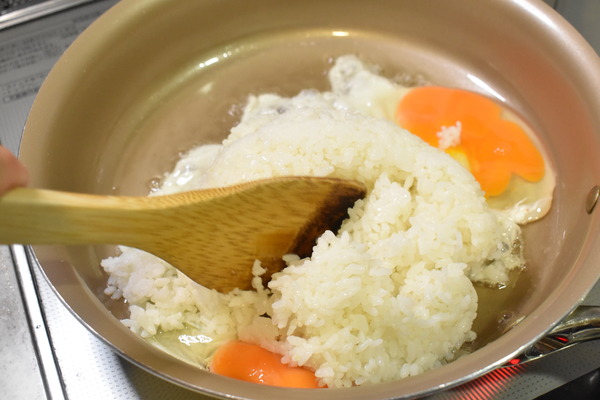 かにかま炒飯 (4)