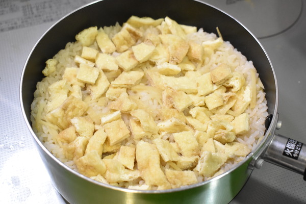 新玉ねぎの炊き込みご飯 (7)