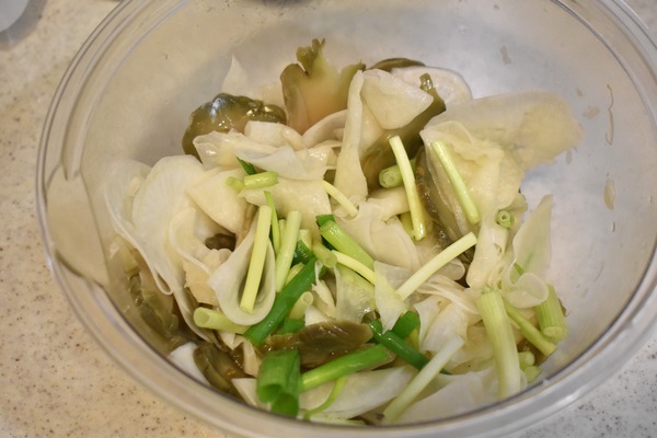 ザーサイと蕪の和え物 (4)